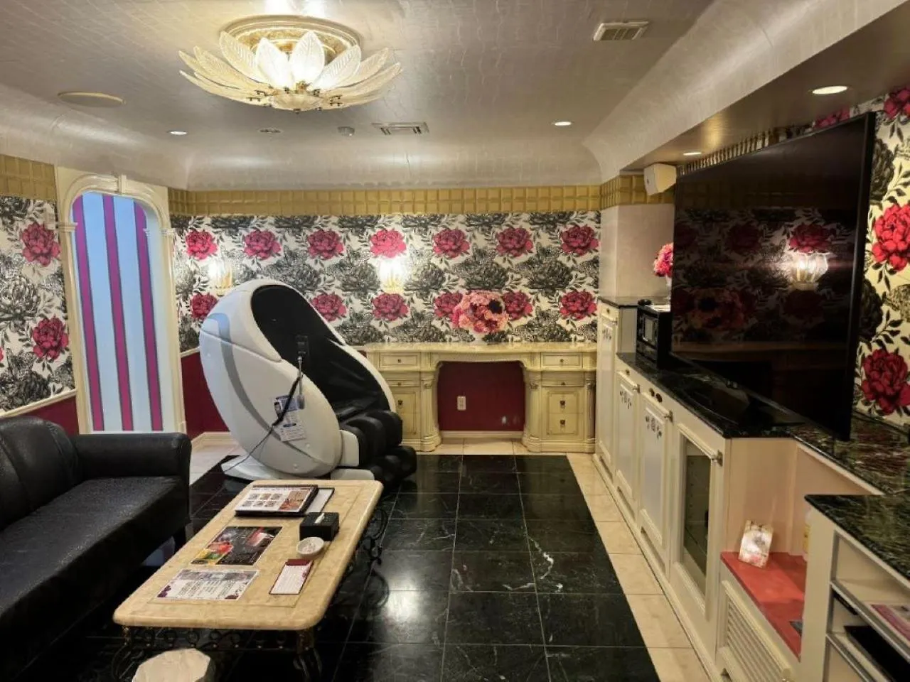 ホテル Rose Lips Shinsaibashi ローズリップス心斎橋 大阪市 0*,