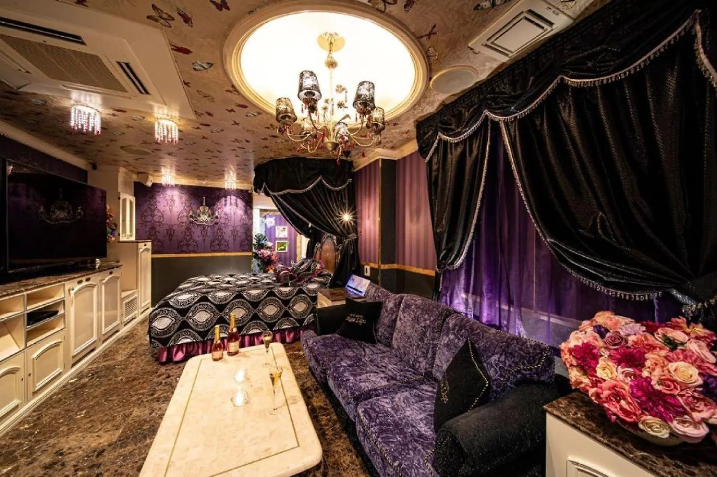 ホテル Rose Lips Shinsaibashi ローズリップス心斎橋 大阪市