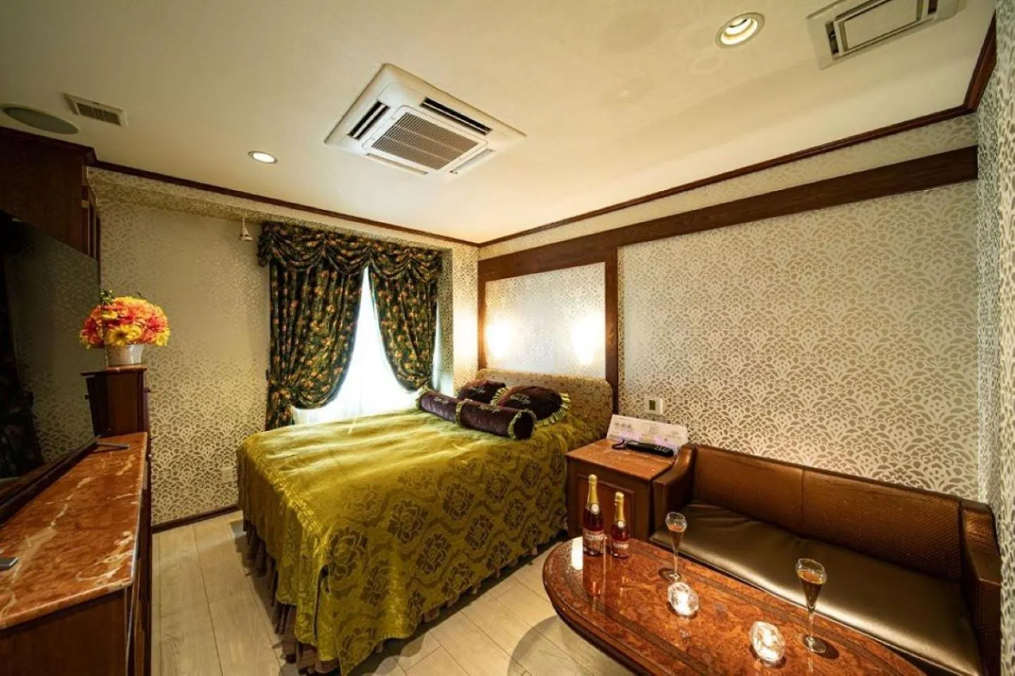 Rose Lips Shinsaibashi ローズリップス心斎橋 Otel Osaka 0*,  Japonya