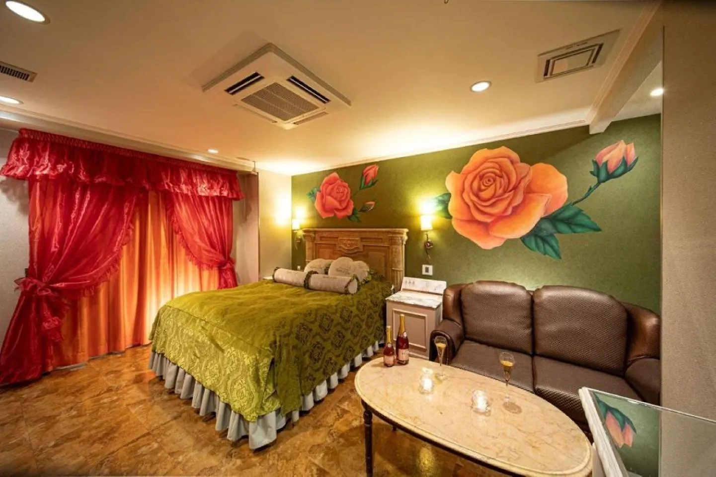Hotel Rose Lips Shinsaibashi ローズリップス心斎橋 à Ōsaka Love hôtel